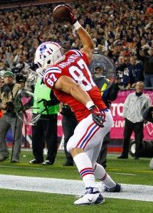 Rob Gronkowski - TE - 2011-2012 Rob Gronkowski Wallpaper, Boston Patriots, Fantasy Football Trophy, Football Pics, Girls Football Boots, New England Patriots Football, Rob Gronkowski, Patriots Fans, Patriots Football