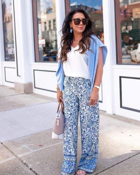 Fridays are for wearin’ your “Fancy Britches”… Channel cool and carefree vibes with the free-spirited design of this wide leg style pant, featuring a buttery-soft feel, ivory-buckle detail- (yes, they have a belt!), a wide leg silhouette and paisley print in beautiful shades of blue. I’m gonna wear these all summer. Did I mention they’re just $25! You can shop my looks by: 1️⃣. Clicking the link in my Instagram bio. 2️⃣. Following me “CoalfieldFancy” on the free LIKEtoKNOW.it app. 3️⃣. Tak... Paisley Pants, Style Pant, Instagram Bio, Free Spirited, Free Spirit, Paisley Print, Shades Of Blue, Paisley, Wide Leg