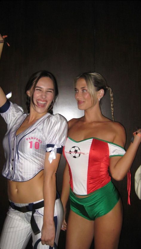 Soccer Player Halloween Costume, Soccer Player Costume, Baseball Player Costume, Baseball Costumes, She Looks So Perfect, Devon Lee Carlson, Scarlett Leithold, Devon Carlson, Sports Costume