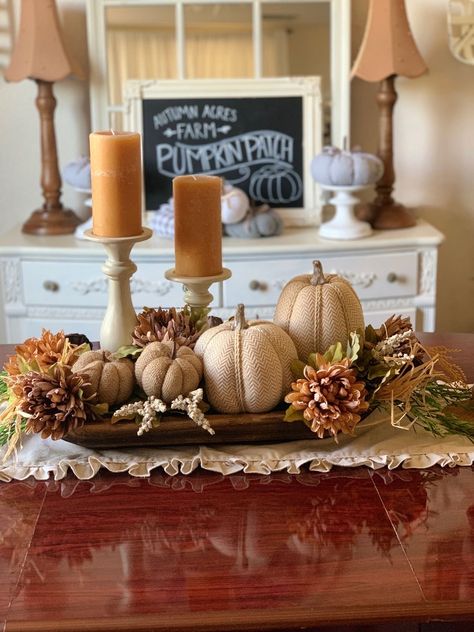 Decoration Shabby, Fall Table Centerpieces, Easy Fall Decor, Fall Living Room, Fall Decor Inspiration, Fall Arrangements, Fall Deco, Fall Thanksgiving Decor, Autumn Decorating