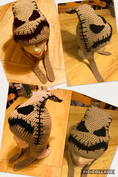 Nightmare Before Christmas Crochet Hat, Crochet Infinity Scarf Free Pattern, Crochet Christmas Hats, Knitted Stuff, Nightmare Before Christmas Decorations, Crochet Hood, Halloween Props Diy, Crochet Disney, Crochet Infinity Scarf