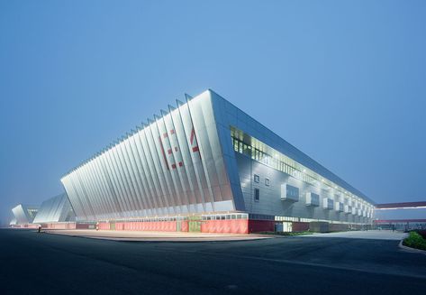 Qingdao Aoshan Bay International Exhibition Center - modern Chinese architecture. Modern Chinese Architecture, Convention Center Design, Sky Scenery, Form Architecture, Water City, Computer Center, Commercial Design Exterior, Photovoltaic System, Expo Center