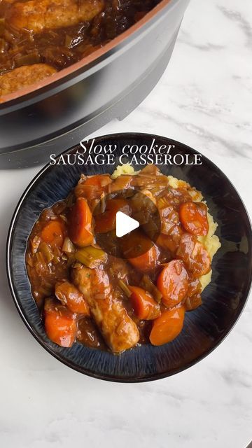 Hayley Dean on Instagram: "Slow cooker sausage casserole 😍 the perfect meal for this chilly weather 🥶 this is one of the meals from last weeks Aldi 5 meals to serve 4 for £25 meal plan. Sooo delicious! Brown 8 sausages first, add onions, carrots and leeks, black pepper, tbsp tomato purée, Worcestershire sauce. sprinkle of rosemary & thyme, beef stock and bay leaf. Slow cook on low for 8 hours, or high for 4, then just add some gravy granules to thicken up to your liking. Serve with mash and enjoy 🥰 you can access the full recipe card and all of the meal plans and hundreds of other recipes for just £3.60 a month. Cancel anytime, all come with their own printable recipe card and step by step video too plus a shopping list! Most are under 600 cals including this one! 🥰❤️ @hayleysrecipeclu Slow Cooker Sausage, Printable Recipe Card, Sausage Casserole, Slow Cook, Beef Stock, Printable Recipe Cards, Bay Leaf, Printable Recipe, Recipe Card