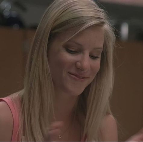 Brittany Glee, Brittany Pierce, Brittany S Pierce, Glee Icons, Glee Cast, Tv Characters, Candy Store, Glee, Walking Dead