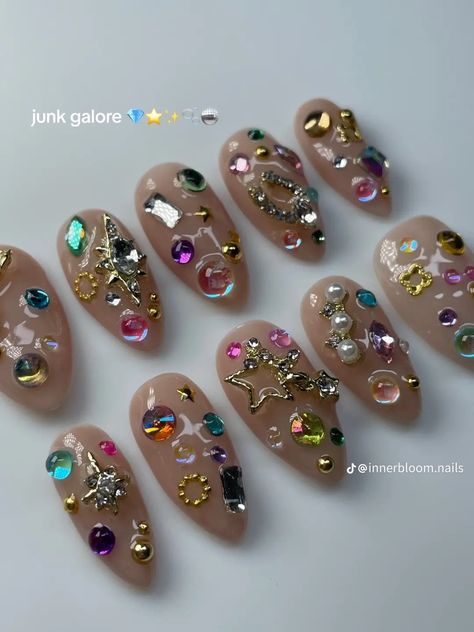 Nails With Charms, Mani Ideas, Junk Nails, Nail Gems, Finger Art, December 01, Nail Jewels, Glamorous Nails, Nails Only