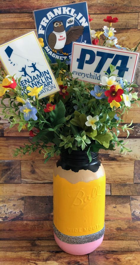 Pencil Vase Diy, Teacher Painting Canvas, Teacher Vases Gift Ideas, Flower Pot Teacher Gift, Teacher Flower Pot, Diy Teacher Pencil Sign, Pencil Mason Jar Teacher Gifts, Pencil Vase For Teacher Diy Kids, Easter Teacher Gifts