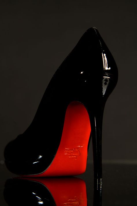 Christian Louboutin Classic Louboutin Heels, Lubitouns Heels, Cristian Lobotan Heels, Louibittons Heels, Christian Louboutin Heels Aesthetic, Red Bottom Heels Aesthetic, Lou Boutin Heels, Loubuitton Heels, Loubuitton Shoes