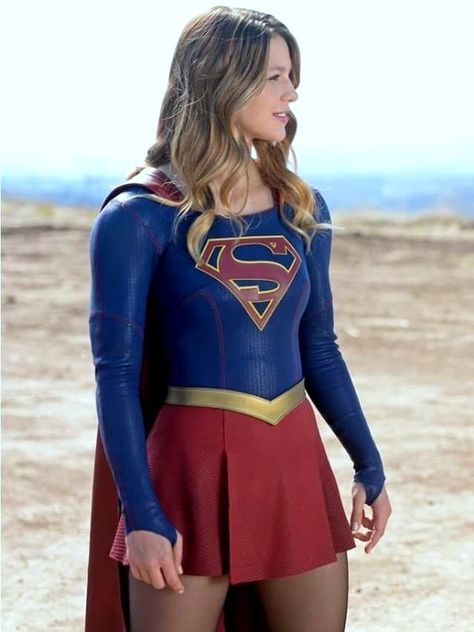 Melissa Benoist on set of #Supergirl Superman Boy, Supergirl Kara, Melissa Benoit, Melisa Benoist, Mellisa Benoist, Supergirl Superman, Supergirl Tv, Melissa Supergirl, Supergirl Cosplay