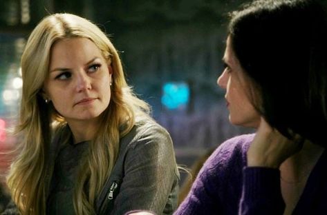 Ouat Emma Swan, Ouat Emma, Mystery Case Files, Emma And Regina, Ouat Characters, Regina And Emma, Celebrity Instagram, Swan Queen, White Knight