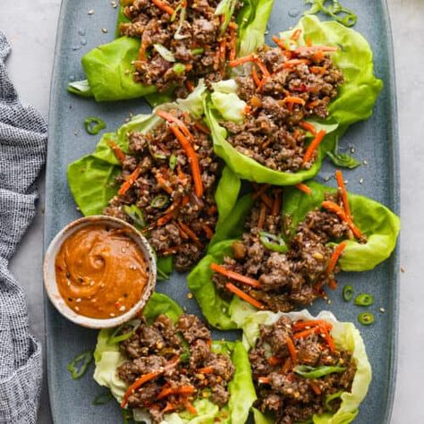 Thai Lettuce Wraps - The Recipe Critic Tofu Lettuce Wraps, Thai Lettuce Wraps, Salat Wraps, Lettuce Wraps Recipe, Beef Lettuce Wraps, Western Colorado, The Recipe Critic, Lettuce Wrap Recipes, Chili Flakes