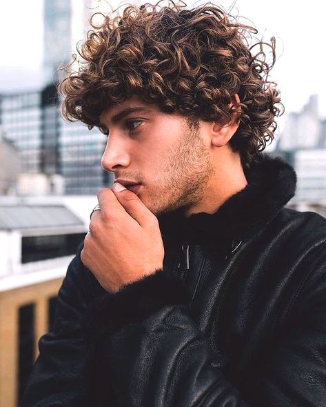 Eyal Booker, Long Curly Hair Men, Mens Hairstyles Curly, Men's Curly Hairstyles, Mens Hairstyles With Beard, Plum Hair, Men Haircut Curly Hair, Cool Hairstyles For Men, Boys With Curly Hair