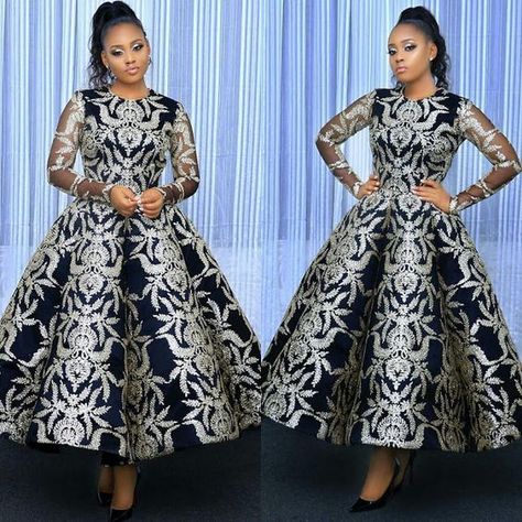 7bb060764a818184ebb1cc0d43d382aadesc37877061ri Black And Gold Prom Dresses, Black And Gold Prom, Modest Prom Gowns, Gold Prom Dresses, African Dresses Modern, Ankara Gown Styles, Prom Dresses 2020, African Traditional Dresses, Long Sleeve Evening Dresses