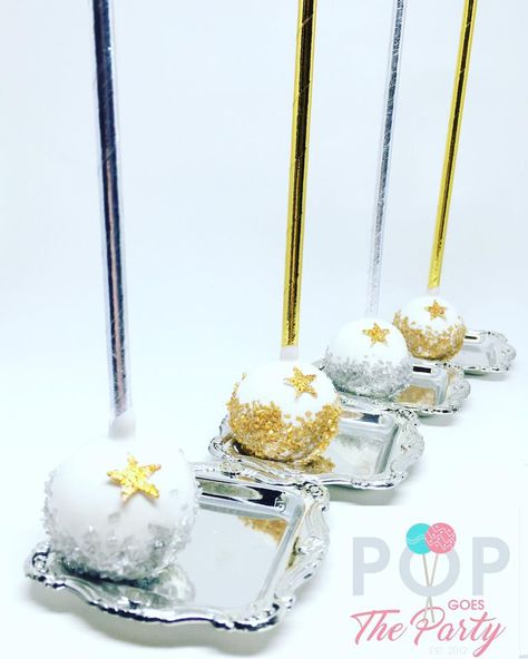 Pop Goes The Party – Gourmet Cake Pops and Custom Creative Desserts Twinkle Twinkle Little Star Cake, Twinkle Little Star Cake, Star Cake Pops, Star Gender, Custom Cake Pops, Star Cake, Gourmet Cakes, Creative Desserts, Under The Sea Party