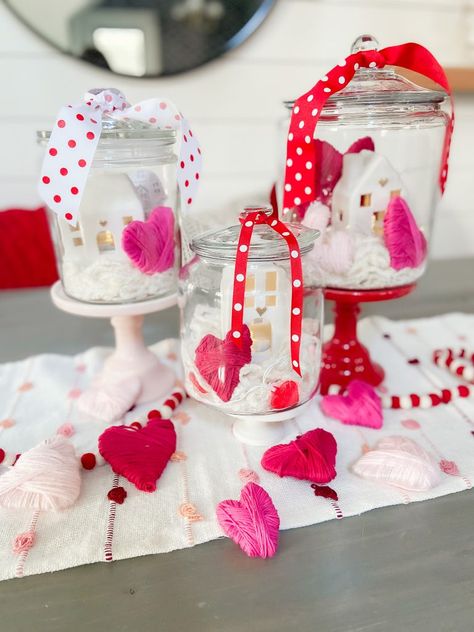 Cardboard Hearts, Mantel Diy, Mommy Diy, Diy Mantel, Be Mine Valentine, Diy Pom Poms, Pom Pom Wreath, Pink Wreath, Simple Centerpieces