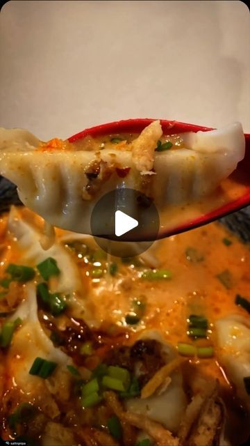 Healthy Game Changer on Instagram: "#The🪝neverlies 
Red Thai Curry Wonton Soup #wontonsoup #gyoza #asianfood #asianrecipe #dinnerideas #easymeal #easyrecipe #thaifood #20minutemeals #ourplacepan 

🎥by @saltpiipa
🫵🏾 Go Follow ☝🏾👉🏾 @Thehooklinesinker 

4 servings total
610 Cals/serving
18g Protein
29g Fat
50g Carbs

1 tbsp Vegetable oil
1/2 Onion (chopped)
1/2 tbsp Minced ginger 
1 1/2 tbsp Minced garlic
4 tbsp Red curry paste by Thai Kitchen
4 cups Chicken stock
400ml Coconut milk by Aroy-D
1 1/2 tbsp Sugar
1 tbsp Fish sauce
Lime juice (from 1 lime)
24 Wontons or Gyozas

Inspired by @brendan_pang" Curry Wonton Soup, Curry Wonton, Red Thai Curry, Thai Soup, Red Thai, Thai Kitchen, Red Curry Paste, Thai Curry, Curry Paste