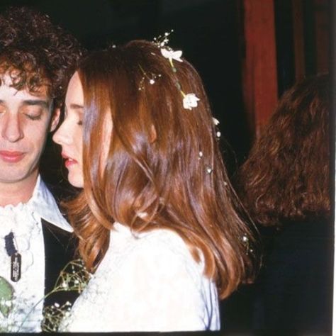 icon para compartir de Gustavo Cerati y Cecilia Amenábar :b Soda Stereo, Rock Nacional, Matching Icons 3, Match Icons, Matching Pfp, Matching Icons, Anime