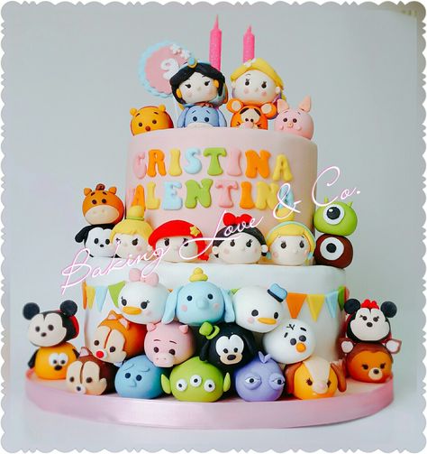 Tsum Tsum Birthday Cake, Tsum Tsum Cake, Tsum Tsum Party, Professional Cake Decorating, Iced Drinks Recipes, 3rd Birthday Cakes, Disney Tsum Tsum, Love And Co, Disney Party