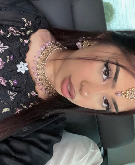 pakistani Pakistani Girl Makeup, Desi Wedding Makeup Looks, Pakistani Makeup Looks Natural, Desi Wedding Guest Makeup, Indian Makeup Aesthetic, Indian Baddie Makeup, Desi Makeup Tutorials, Desi Makeup Looks Natural, Desi Girl Makeup