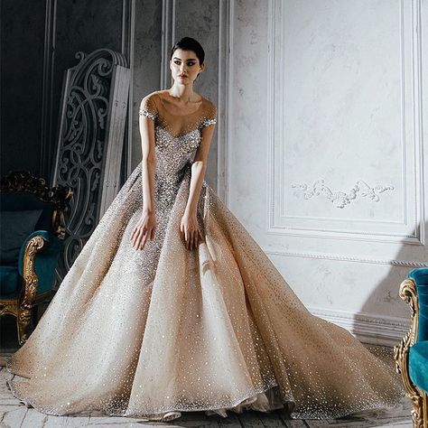 Malyarova Olga, Haute Couture Gowns, Princess Gown, Famous Designers, Couture Gowns, Down South, Beautiful Gowns, Street Style Outfit, Luxury Outfits