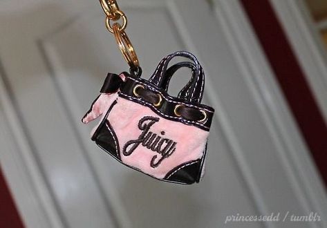 Cloth Keychain, Juicy Charms, Juicy Couture Daydreamer, Juice Couture, Cloth Purse, Y2k Handbag, Purse Keychain, Bag Keychain, Mini Pink