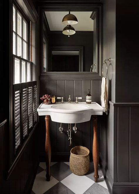 Christmas Bathroom Decor Small Spaces, Neutral Bathroom Paint Colors, Bathroom Wainscoting Ideas, Very Small Bathroom Ideas, Bathroom Wainscoting, Bathroom Decor Small, Bathroom Christmas, Moody Bathroom, Dark Bathroom Ideas