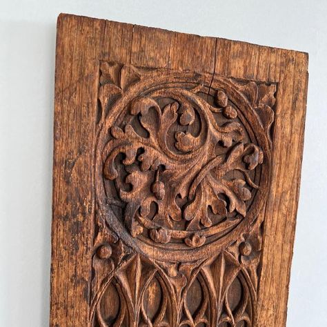 - Hand-carved wood panel  - Jacobean style relief  - Metal hanging bracket on back Ornate Wood Carving, Wood Carved Furniture, Dremel Wood Art, Hobbit Cottage, Wood Carving Ideas, Gothic Tracery, Tiny Castle, Jacobean Style, Wood Carving Furniture