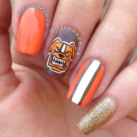 Cleveland Browns Nail Art, Cleveland Browns Nails Design, Cleveland Browns Nails, Football Season Nails, Sports Themed Nails, Tennessee Nails, Sport Nails, Nfl Nails, Football Nail Designs