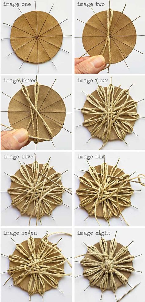 DIY Twine Flowers                                                                                                                                                     More Raffia Flowers Diy, Raffia Christmas Decorations, Bailing Twine Crafts, Raffia Ideas, Rafia Diy, Raffia Flowers, Flower Loom, Twine Flowers, Jute Flowers