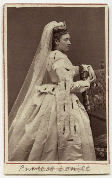 Louise Duchess Of Argyll, Duchess Of Argyll, Queen Victoria's Daughters, Emerald Tiara, Victoria's Children, Queen Victoria Children, Queen Victoria Family, Princess Louise, Reine Elizabeth Ii