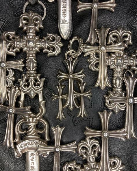 Chrome Hearts Jewelry, Chrome Hearts, Dream Jewelry, Jewelry Inspo, Mode Inspiration, Piercing Jewelry, Mood Board, Vision Board, Cowboy