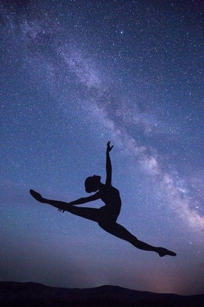 Gymnastics Wallpaper, Gymnastics Posters, Gymnastics Moves, Dance Background, Eiffel Tower Photography, Dance Wallpaper, Dance Picture Poses, Beautiful Scenery Photography, Dance Photography Poses