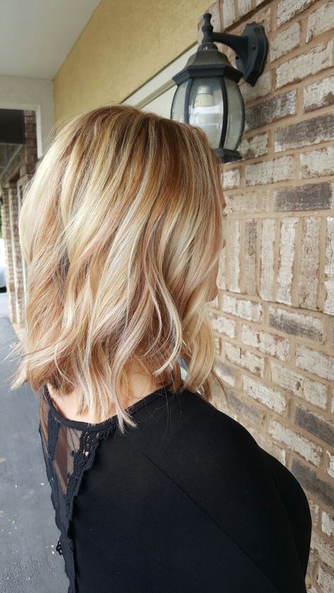 Blonde And Strawberry Highlights, Strawberry Highlights, Strawberry Blonde Highlights, Strawberry Hair, Blond Balayage, Strawberry Blonde Hair, Hair Styles 2017, Blonde Hair With Highlights, Black Hairstyles