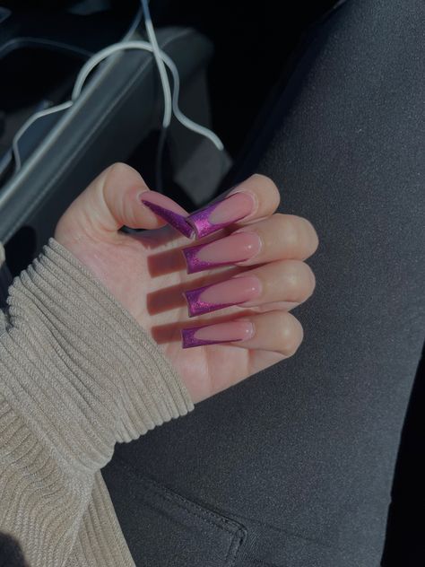 Purple Chrome French Tip Nails Coffin, Purple Chrome French Tip Nails, Purple Metallic French Tip Nails, Long Purple French Tip Nails, Purple Holographic French Tip Nails, Chrom Pink French Tip, Dark Purple French Tip Nails, Chrome Frenchies, Purple French Tip Nails