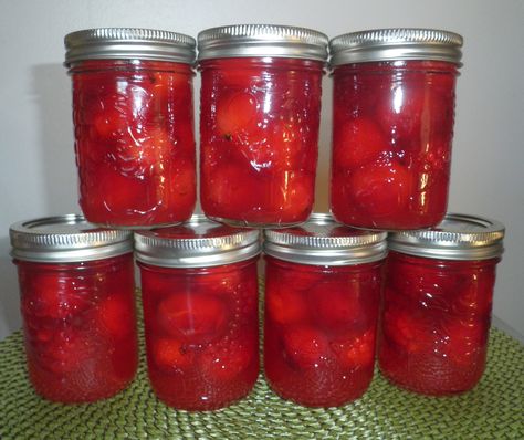 Whole Canned Crabapples recipe - from the CRABAPPLE COOKBOOK OF CANADA Family Cookbook Crabapple Recipes, Crab Apple Recipes, Food Canning, Preserving Recipes, Food Preserving, Canning Fruit, Valley Cottage, Home Canning Recipes, Foraging Recipes