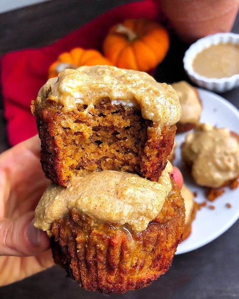 Pumpkin Muffins 😍 Plant based, paleo, gf- plus an easy icing on top 🙌🏻 They were so soft inside- that’s my favorite part of baking with… Pumpkin Benefits, Healthy Fall Breakfast, Paleo Pumpkin Recipes, Vegan Pumpkin Muffins, Gluten Free Pumpkin Muffins, Egg Free Breakfast, Easy Icing, Pumpkin Breakfast, Vegan Pumpkin Recipes