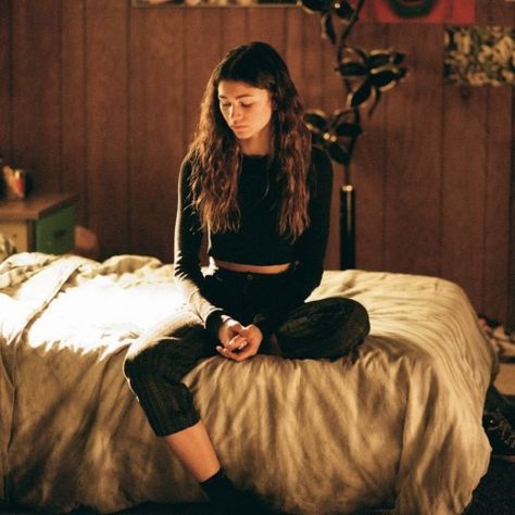 euphoria stills bts season 2 s2 season 1 s1 cast zendaya rue A Woman, On Instagram, Instagram