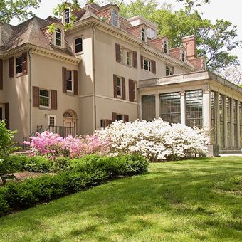 Brides: 50 Romantic Wedding Venues in the U.S. Winterthur Wedding, Naturalistic Garden, Visitors Center, Romantic Wedding Venue, Stunning Wedding Venues, Wilmington Delaware, Art And Nature, Rustic Wedding Venues, Winterthur