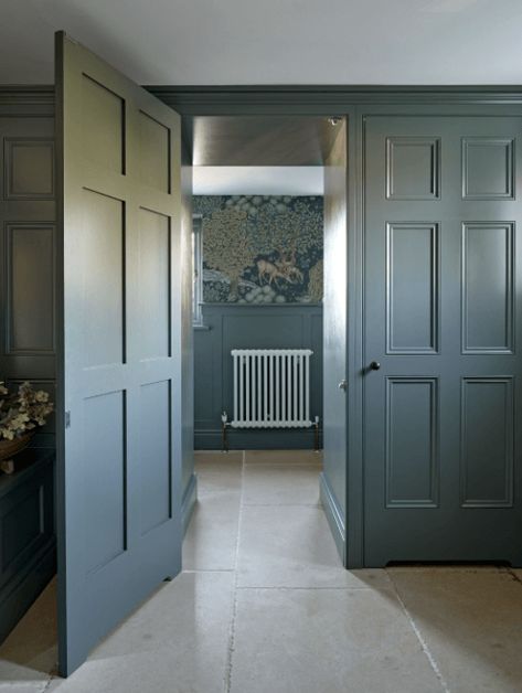 English Country Style for Modern Life | Lisa Bradburn Interior Design Cotswold Home Interiors, Cotswold Style Interiors, Georgian Paint Colours, Boot Room Colours, Plain English Design, English Country Paint Palette, British Country Style Interior, British Decor English Country, English Country Bathroom Ideas