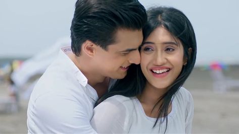 Naira And Kartik Pics, Kartik Naira Love Pic, Ye Rishta Kya Kehlata Hai, Shivangi Joshi As Aradhana, Kartik Naira, Mohsin Khan And Shivangi Joshi Instagram, Shivangi Joshi Navel, Kaira Yrkkh, Funny Snapchat Pictures