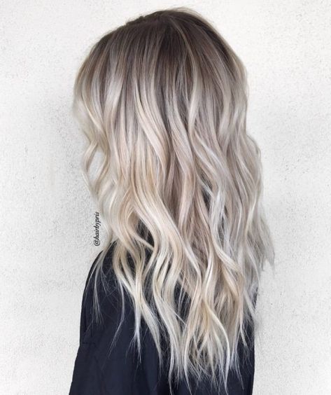 Platinum Blonde Balayage, Balayage Lob, Bob Blonde, Ash Blonde Hair Colour, Platinum Blonde Hair Color, Blonde Hairstyle, Icy Blonde Hair, Ash Blonde Balayage, Hair Blond