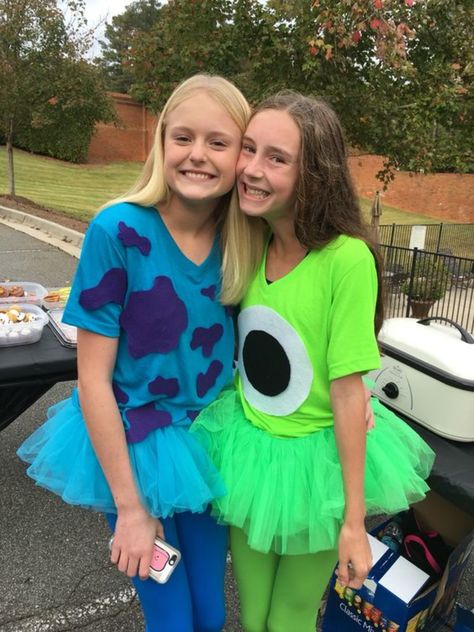 Duo Book Week Costumes, Mike And Sully Costume Best Friends, Mike Wazowski And Sully Costume, Diy Mike Wazowski Costume, Sully Costume Diy, Mike And Sully Costume, Sully Halloween Costume, Fun And Easy Halloween Costumes, Sully Halloween