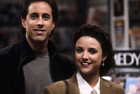 Elaine And Jerry, Elaine Benes, Hockey Pictures, Julia Louis Dreyfus, Princess Art, Seinfeld, Film Photography, Halloween Costume, Favorite Tv Shows