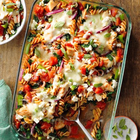 Contest-Winning Greek Pasta Bake Mediterranean Pasta Bake, Greek Pasta Bake, Greek Casserole Recipes, Salad Appetizer Cups, Greek Pasta, Tuna Casserole, Baked Pasta Recipes, Hot Dish, Artichoke Hearts