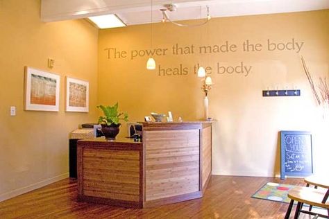 Nice and simple Chiropractic Office Decor, Chiropractic Office Design, Desk Redo, Business Desk, Medical Office Decor, Office Idea, Medical Office Design, Cool Office Space, Future Office