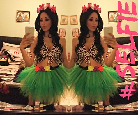 #selfie Katy Perry Roar costume by tutufactory.co.uk Katy Perry Outfits, Katy Perry Roar, Concert Aesthetic, Katy Perry, Halloween Ideas, Halloween Costumes, Holidays, Concert, Halloween