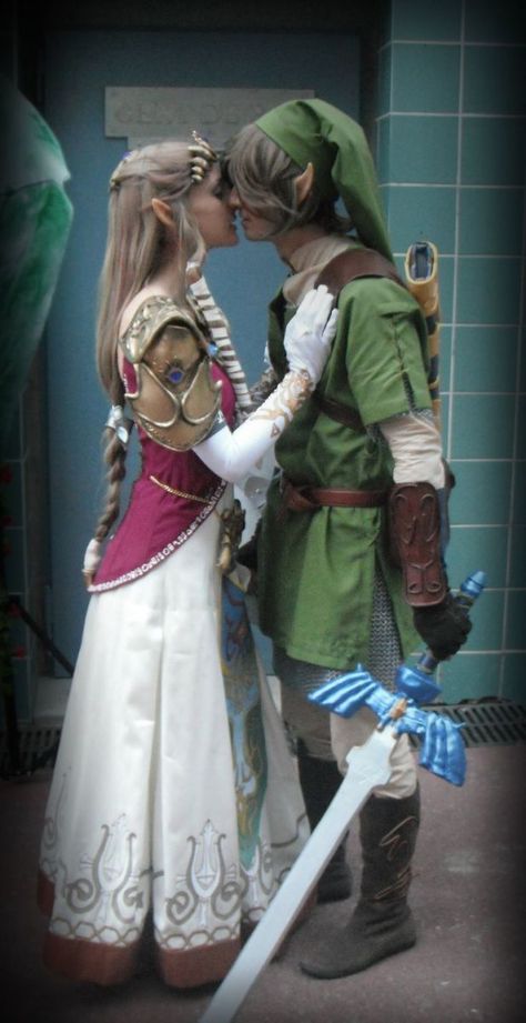 Bad Cosplay, Cosplay Couple, Couples Cosplay, Halloween Parejas, Couple Cosplay, Link Cosplay, Zelda Cosplay, Hallowen Costume, Epic Cosplay