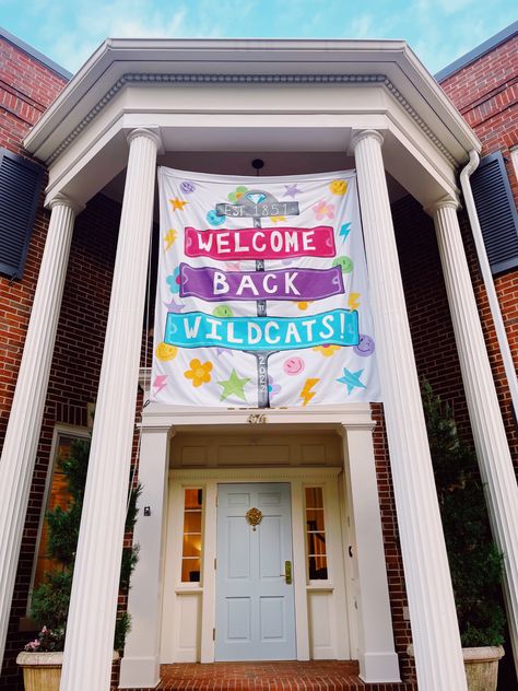 Sorority Homecoming Banners, My Tie Banner Sorority, Sorority Banner Ideas Design, Tailgate Banner Sorority, Gameday Banner Sorority, Banners Sorority, Sorority Banner Ideas, Date Party Banners Sorority, Sorority Bid Day Banner