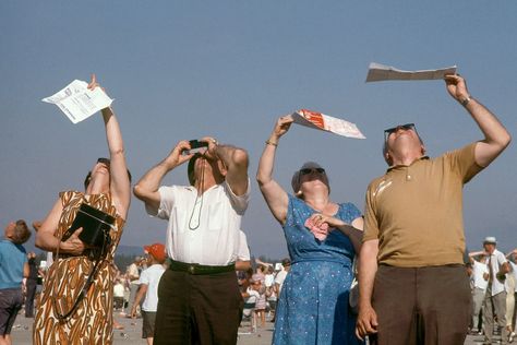 Fred Herzog, Martin Parr, Wonderful Life, Air Show, Documentary Photography, 인물 사진, Bob Dylan, Human Experience, Photography Inspo