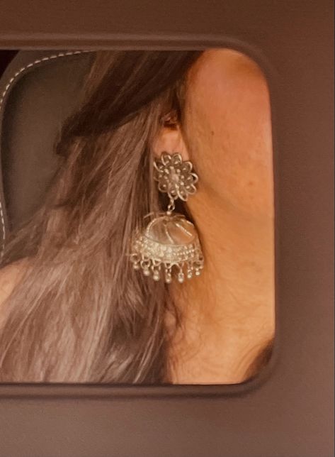 Jhumkas Aesthetic Instagram Story, Aesthetic Earring Pics, Desi Earrings Aesthetic, Silver Jhumka Aesthetic, Indian Jhumka Aesthetic, Jhumkas Aesthetic Captions, Traditional Aesthetic Pics, Traditional Girl Aesthetic, Jhumkey Aesthetic