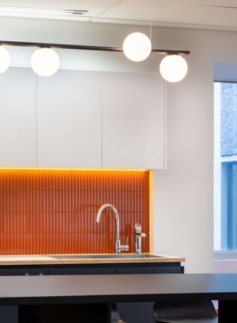 A splashback is a great way to add a pop of colour. Whether you want to brighten up your kitchen or make a statement, this vibrant splashback does the job perfectly! 🌈💥 @conceptci #perinitiles #perinistyle #interiordesign #kitchendesign #homereno #officekitchen #officefitout #kitkattiles #orangetiles #fingertiles #splashbacktiles Orange Kitchen Splashback, Colourful Backsplash, Orange Kitchen Backsplash, Colorful Backsplash, Orange Tiles, Office Fit Out, Splashback Tiles, Orange Kitchen, Mid Century Modern Kitchen